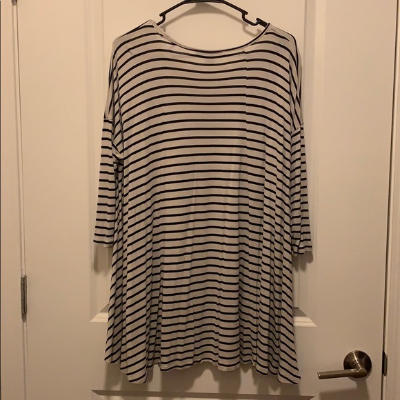 Black and Cream Hi Lo Long Sleeve Top - Picture 2 of 3